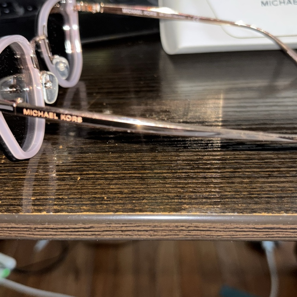 Michael Kors Sunglasses - Picture 3 of 6